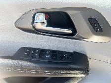 2023 Chrysler Pacifica Touring-L Touring L | Leather Seats |... - Photo 12