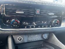 2021 Nissan Rogue SV SV Premium | Heated Leather | Pano Sunroof - Photo 17