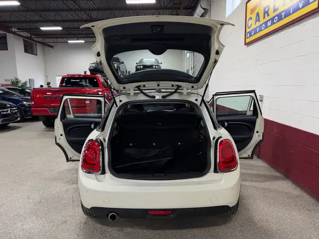 2020 MINI 5 Door COOPER|PANO-ROOF - CAMERA - COMFORT ACCESS - AP - Photo 11