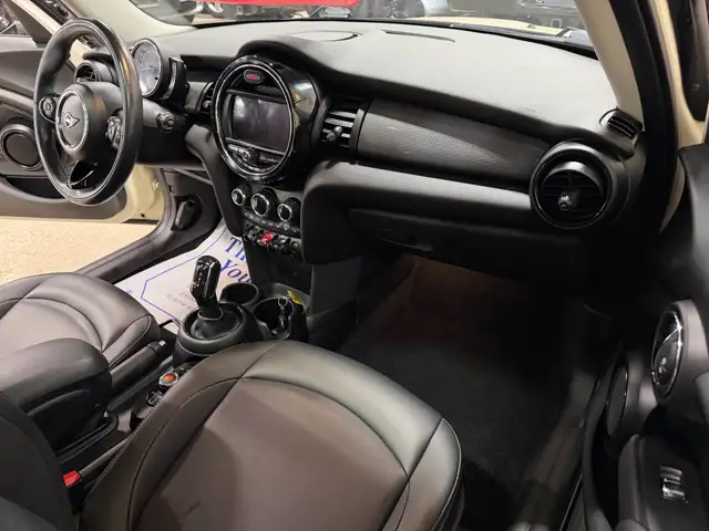 2020 MINI 5 Door COOPER|PANO-ROOF - CAMERA - COMFORT ACCESS - AP - Photo 13