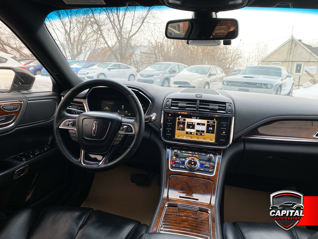 2017 Lincoln Continental Reserve - Photo 10