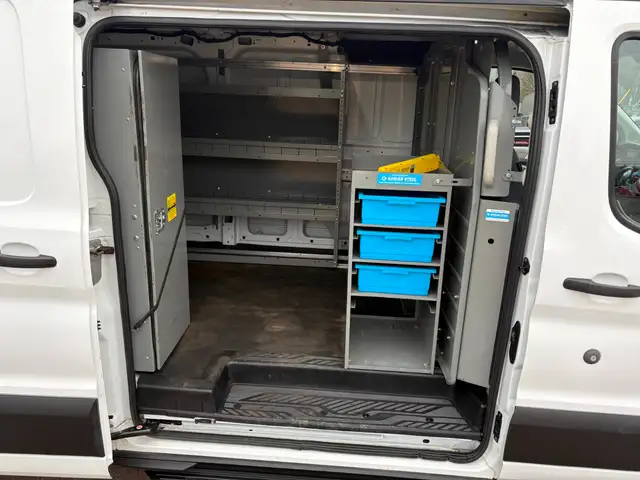 2019 Ford Transit-250 Shelving! Divider! Backup Camera! - Photo 8