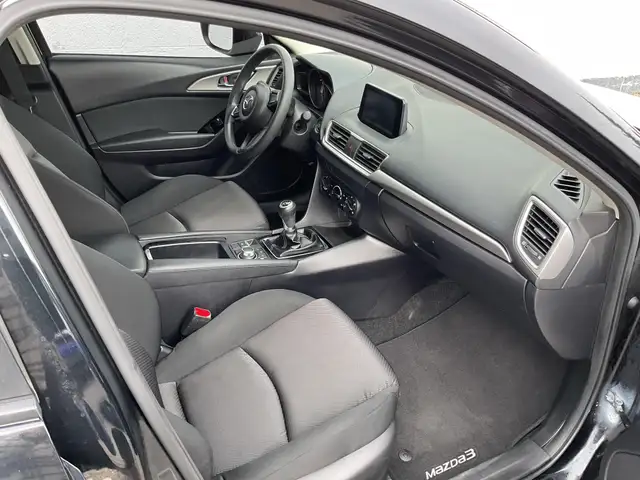 2018 Mazda 3 GX - Photo 7
