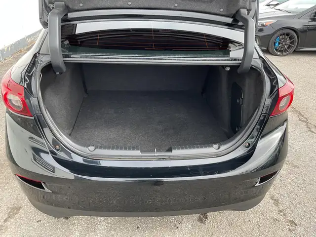 2018 Mazda 3 GX - Photo 22