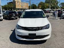 2024 Chrysler Grand Caravan SXT - Photo 8