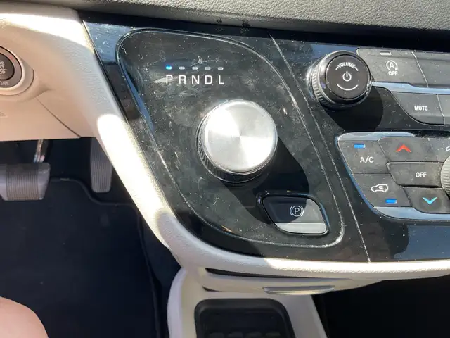 2024 Chrysler Grand Caravan SXT - Photo 22