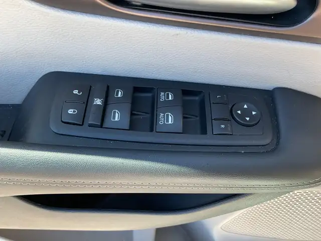 2024 Chrysler Grand Caravan SXT - Photo 27