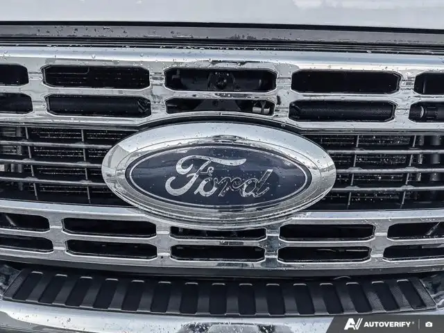 2023 Ford Super Duty F-350 SRW XLT - Photo 12