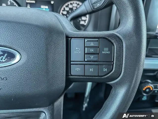 2023 Ford Super Duty F-350 SRW XLT - Photo 17