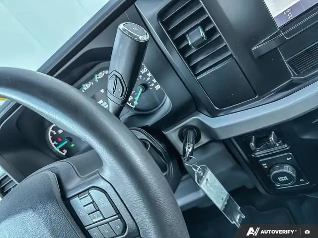 2023 Ford Super Duty F-350 SRW XLT - Photo 19