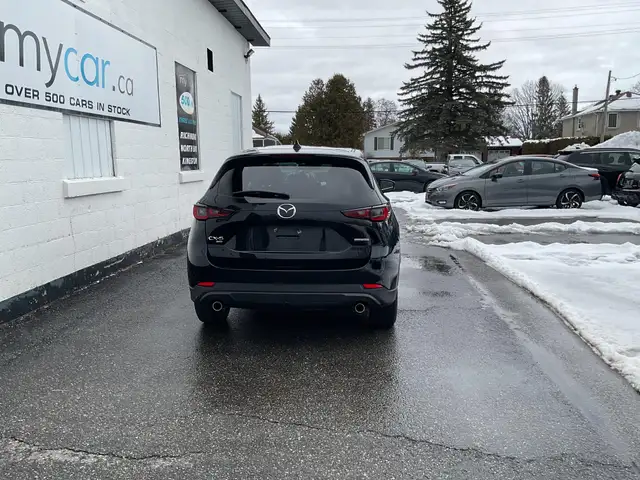 2025 Mazda CX-5 - Photo 4