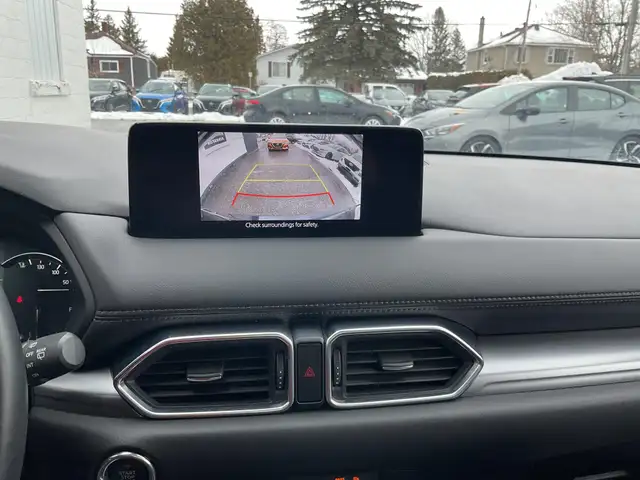 2025 Mazda CX-5 - Photo 13