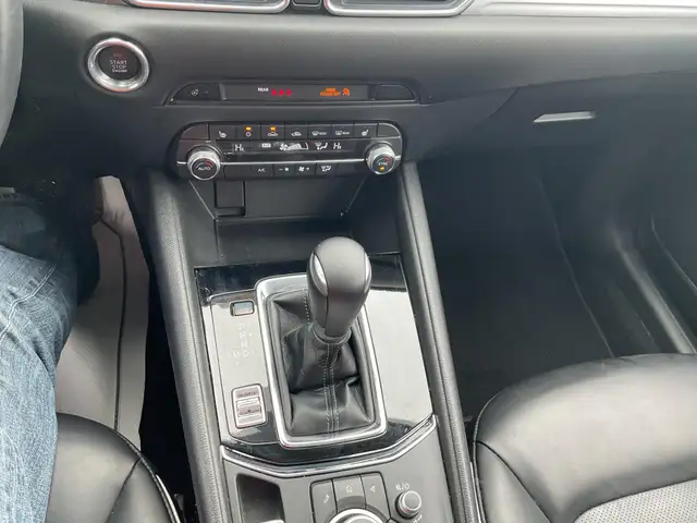 2025 Mazda CX-5 - Photo 14