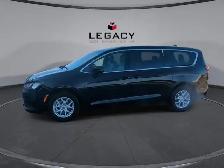 2025 Chrysler Grand Caravan SXT Heated Seats | Apple CarPlay | A - Photo 4