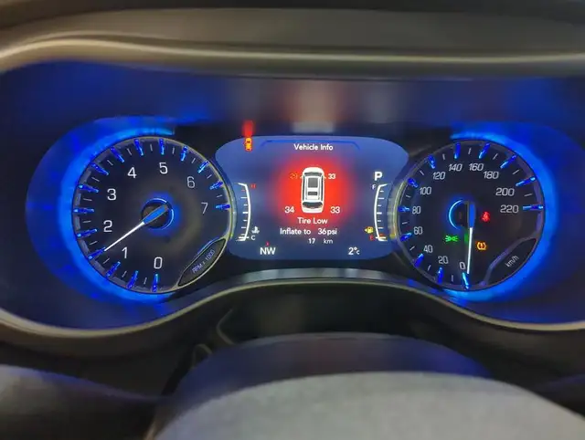 2025 Chrysler Grand Caravan SXT Heated Seats | Apple CarPlay | A - Photo 10