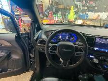 2025 Chrysler Grand Caravan SXT Heated Seats | Apple CarPlay | A - Photo 11