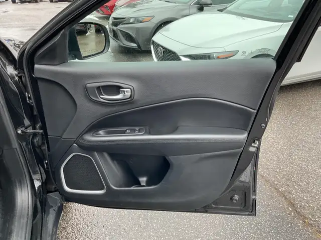 2018 Jeep Compass North - Photo 17