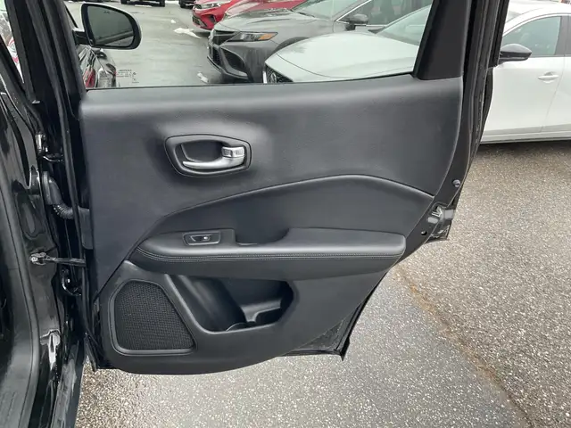 2018 Jeep Compass North - Photo 19