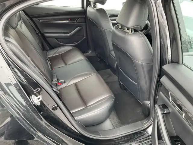 2024 Mazda 3 GT w/Turbo - Photo 11