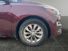 2019 Kia Sedona LX - Photo 11