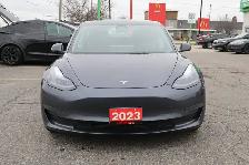 2023 Tesla Model 3 - Photo 2