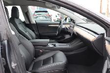 2023 Tesla Model 3 - Photo 13