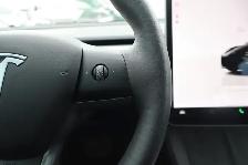 2023 Tesla Model 3 - Photo 16