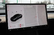 2023 Tesla Model 3 - Photo 18