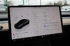 2023 Tesla Model 3 - Photo 21