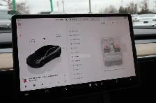 2023 Tesla Model 3 - Photo 24