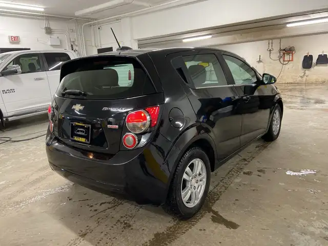 2016 Chevrolet Sonic LT Auto HEATED SEATS A/C - Photo 5