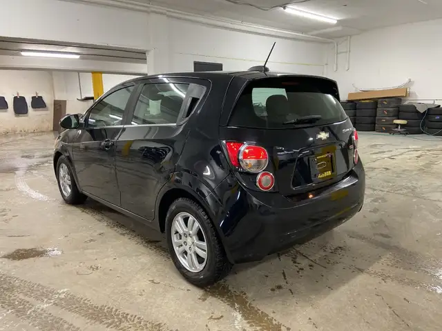 2016 Chevrolet Sonic LT Auto HEATED SEATS A/C - Photo 7