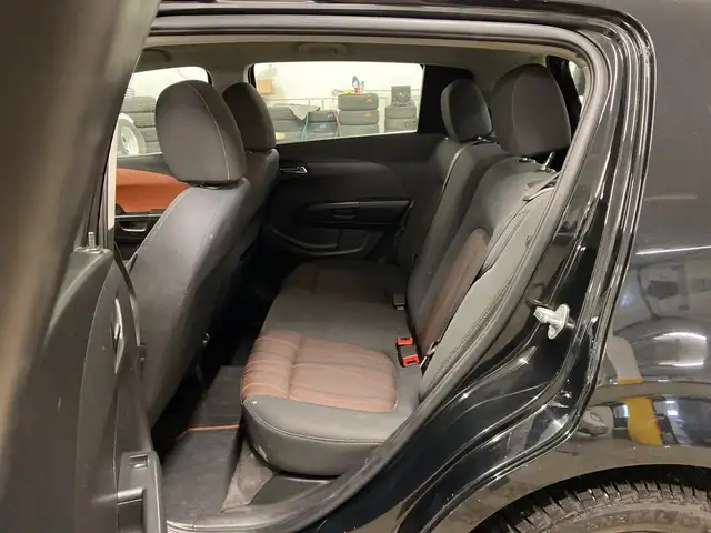 2016 Chevrolet Sonic LT Auto HEATED SEATS A/C - Photo 12