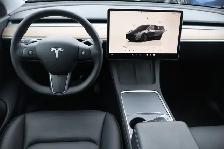 2022 Tesla Model Y - Photo 10