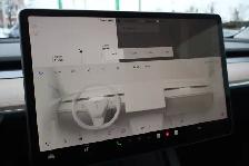 2022 Tesla Model Y - Photo 18