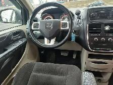 2017 Dodge Caravan SXT - Photo 9