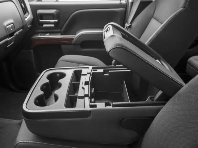 2018 GMC Sierra 3500HD - Photo 9