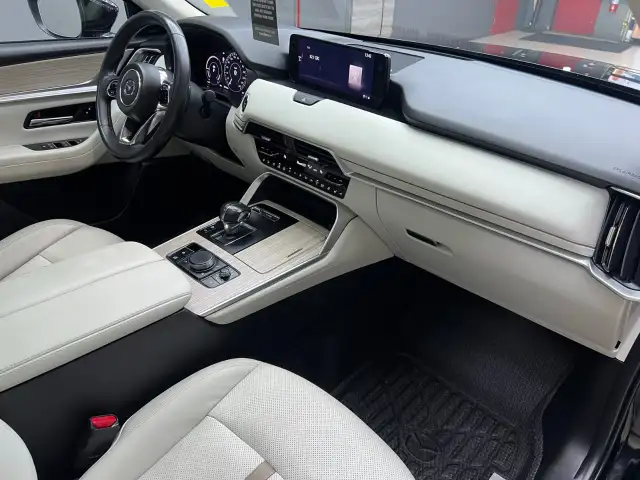 2024 Mazda CX-90 PHEV - Photo 13