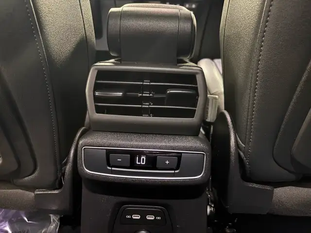 2023 Audi Q4 e-tron 50 quattro - Photo 14