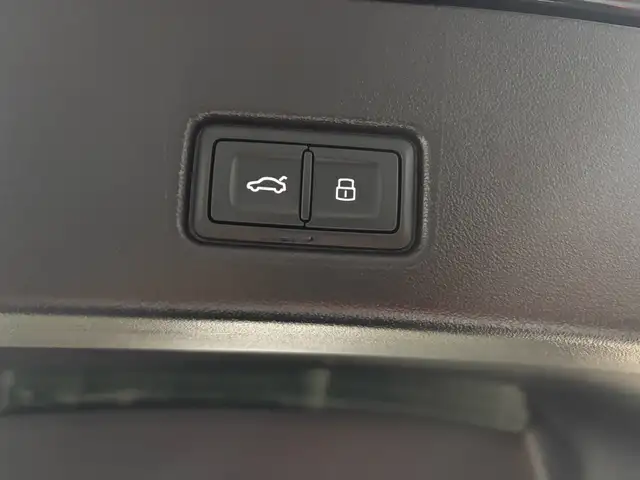 2023 Audi Q4 e-tron 50 quattro - Photo 17
