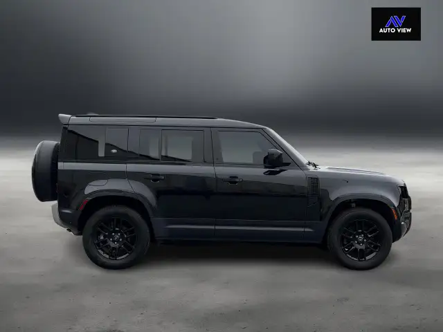 2023 Land Rover Defender 110 S AWD BLACK ON BLACK - Photo 5