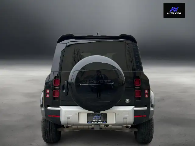 2023 Land Rover Defender 110 S AWD BLACK ON BLACK - Photo 7