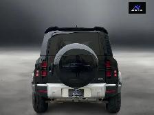 2023 Land Rover Defender 110 S AWD BLACK ON BLACK - Photo 7