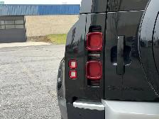 2023 Land Rover Defender 110 S AWD BLACK ON BLACK - Photo 17