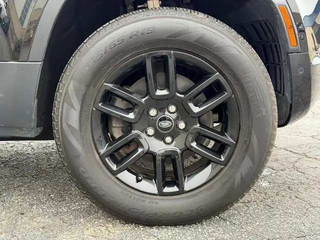 2023 Land Rover Defender 110 S AWD BLACK ON BLACK - Photo 18