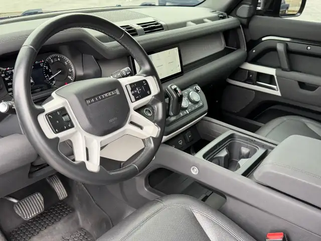 2023 Land Rover Defender 110 S AWD BLACK ON BLACK - Photo 19