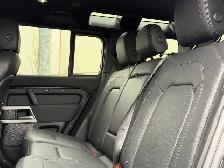 2023 Land Rover Defender 110 S AWD BLACK ON BLACK - Photo 32