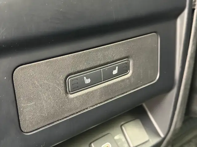 2023 Land Rover Defender 110 S AWD BLACK ON BLACK - Photo 33