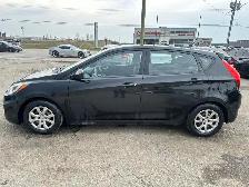 2013 Hyundai Accent GL, AUTO, HATCH, ONLY 195KMS, CERTIFIED - Photo 2
