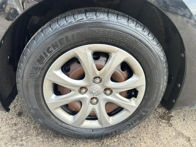 2013 Hyundai Accent GL, AUTO, HATCH, ONLY 195KMS, CERTIFIED - Photo 18